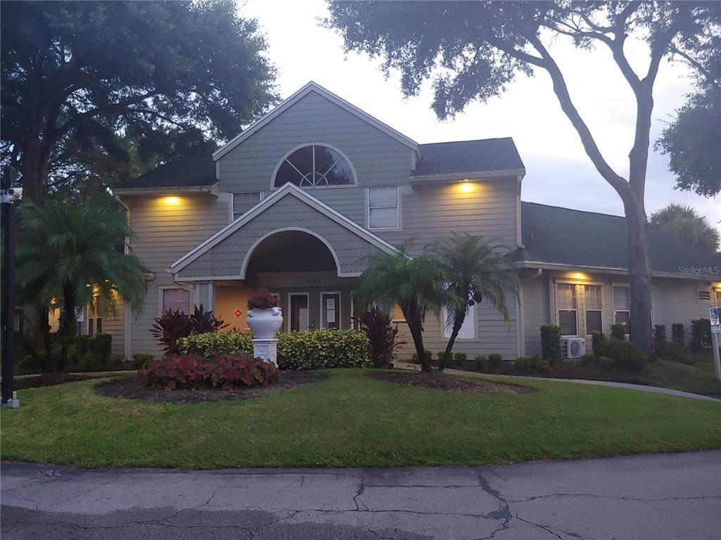Foto principal - 5962 Westgate Dr
