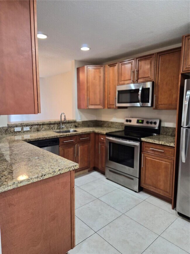 Foto del edificio - 9960 NW 19th Pl