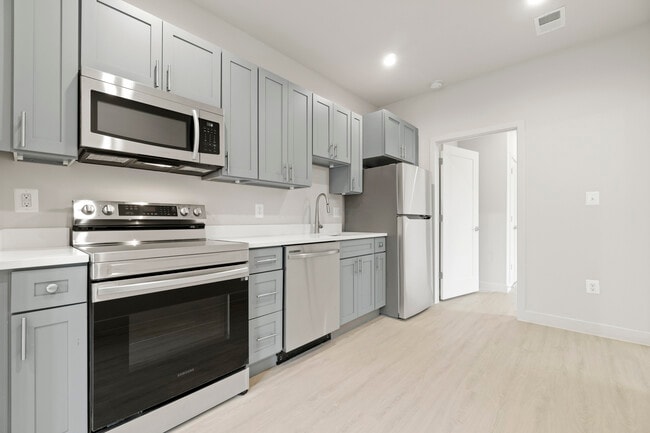 Building Photo - 1601 17th St