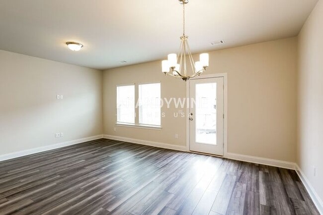 Happy New Year! Move in by 1/31 and get on... photo'