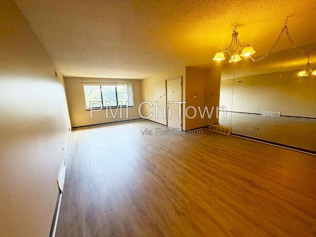 Foto del edificio - 1472 Carol Ct
