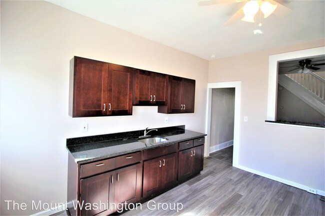 Building Photo - 2907 Erdman Ave