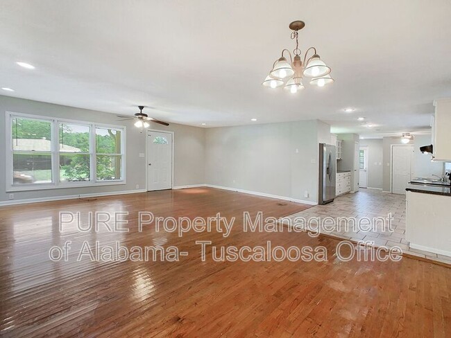 Building Photo - 3207 30th St