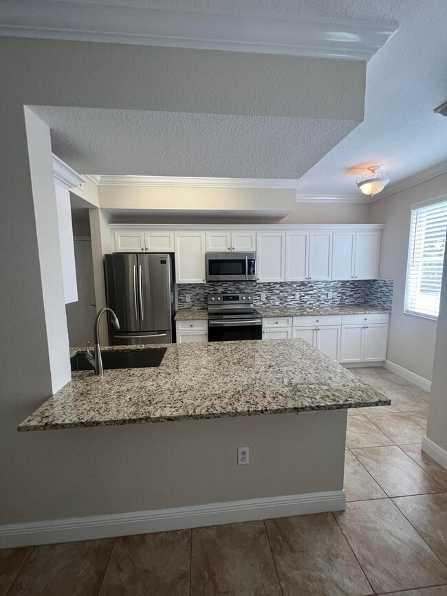 Building Photo - 11016 Legacy Dr
