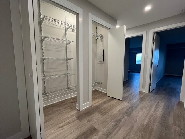 Foto del edificio - 350 Plum Creek Dr