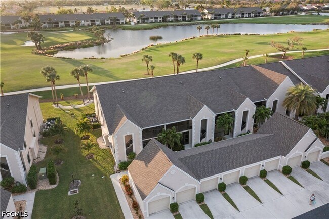 Foto del edificio - 16320 Kelly Cove Dr