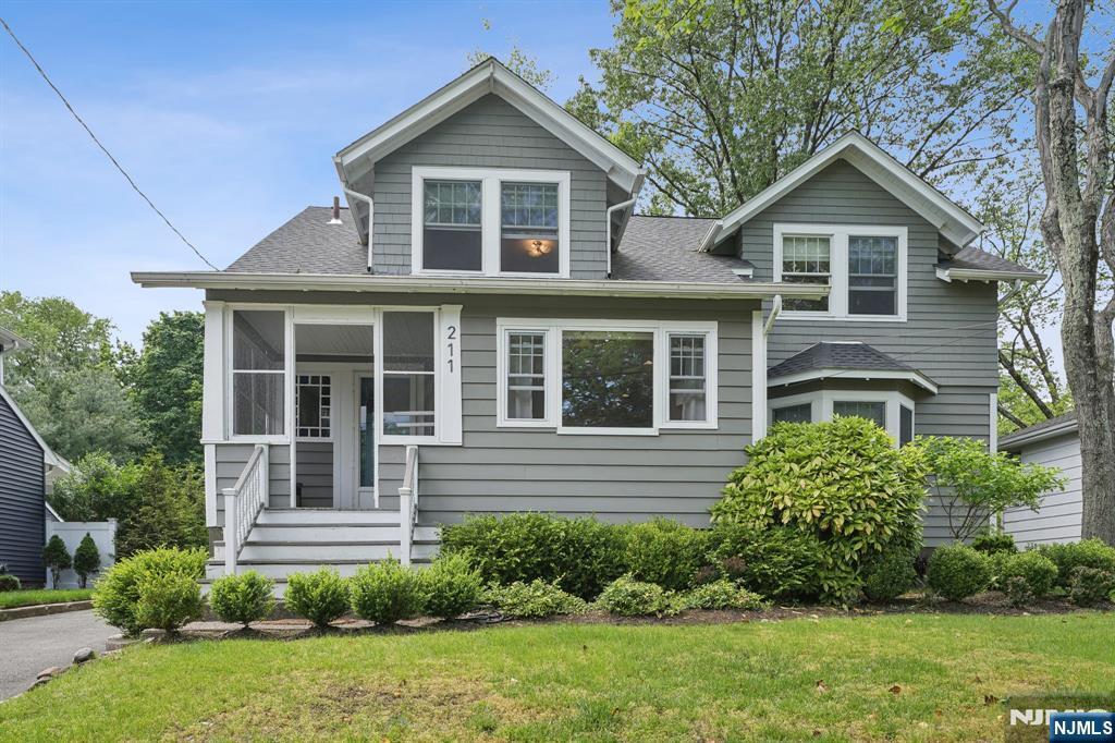 Foto principal - 211 Pinelynn Rd