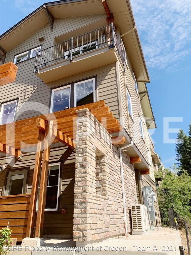 Foto del edificio - 3 br, 3.5 bath House - 12007 SE High Creek...