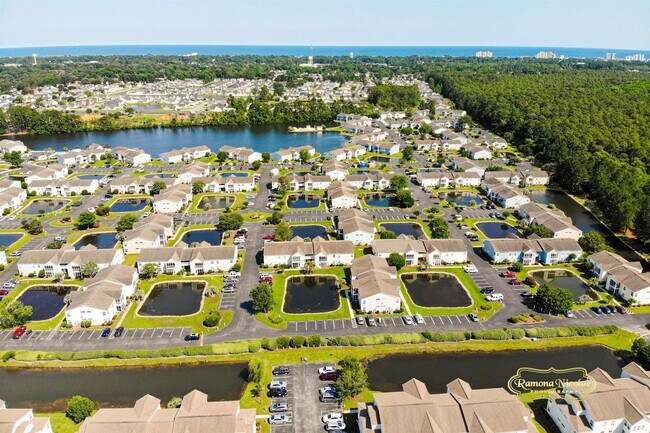 Building Photo - 2226 Huntingdon Dr