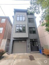 Building Photo - 173 Halladay St