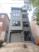 Building Photo - 173 Halladay St