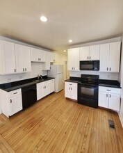 Building Photo - 526 E Burleigh St