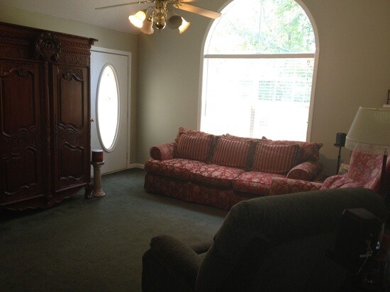Building Photo - 176 Sandstone Dr