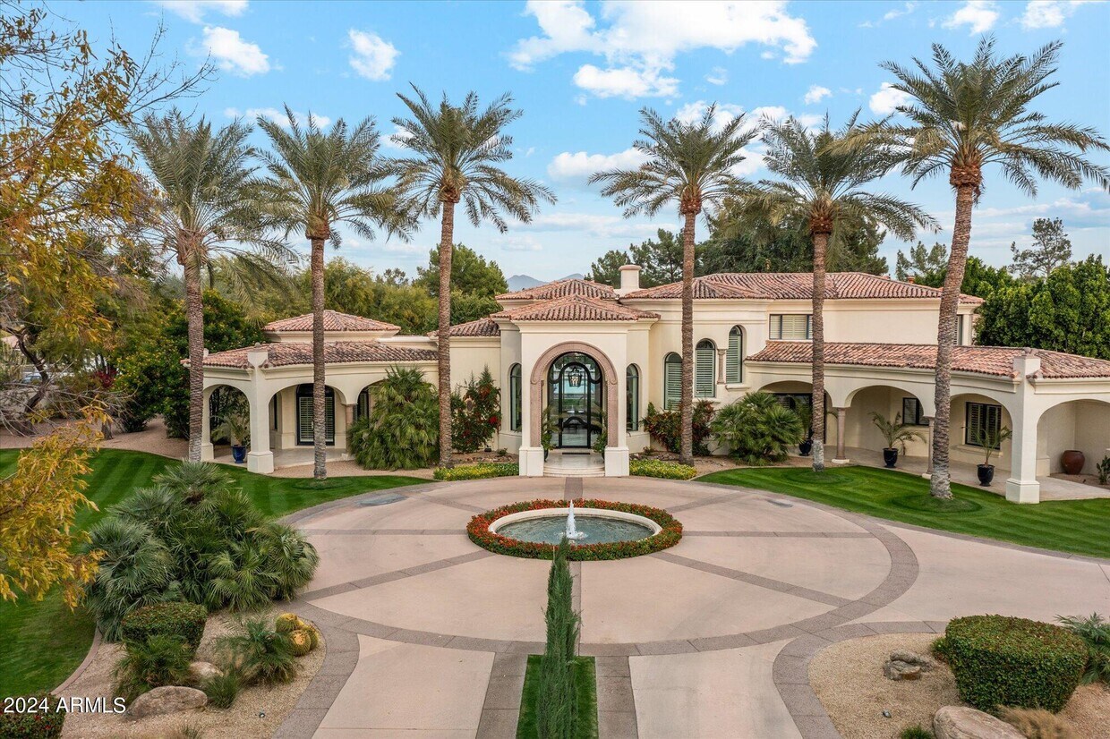 Primary Photo - 8403 N El Maro Cir