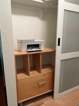 Building Photo - 1421 Elm Dr