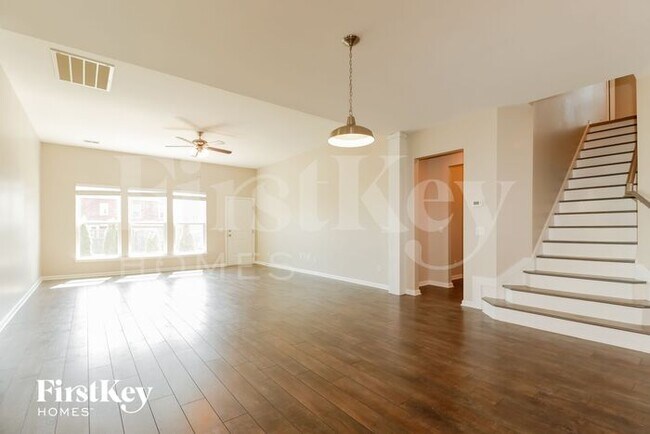 Building Photo - 220 Foxbank Plantation Blvd