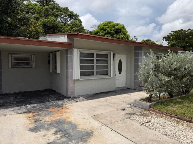 Foto del edificio - 6129 SW 22nd St
