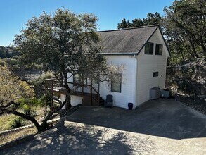 Building Photo - 1118 Blue Bill Cove Dr