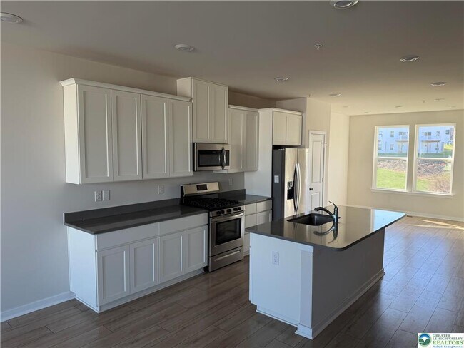 Foto del edificio - 4960 Brookside Ct