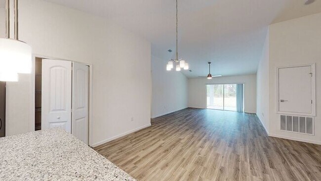 Building Photo - **1ST MONTH RENT FREE! BRAND NEW 3/2 home ...
