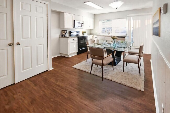 Foto del edificio - 6400 Pine St