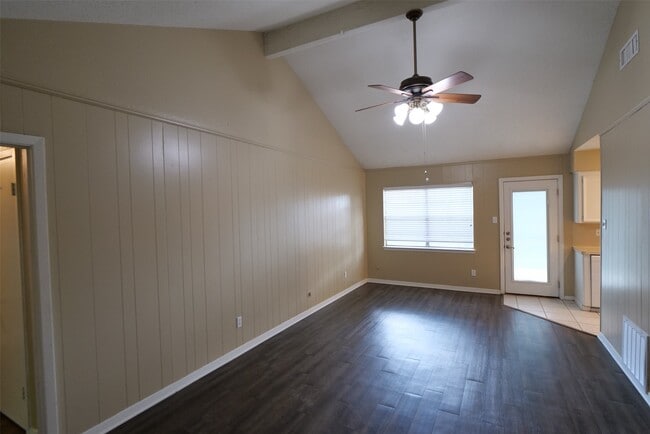 Foto del edificio - 5335 Inwood Dr