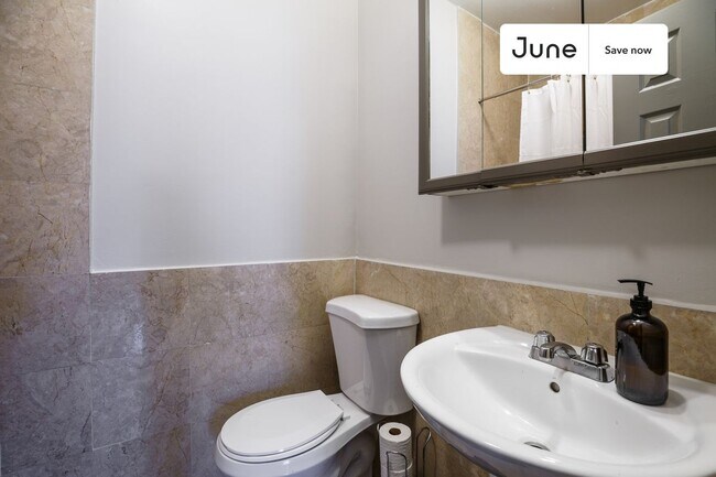 Foto del edificio - 336 W 46th St