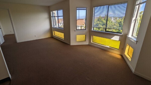 Building Photo - 27 Cabrillo St