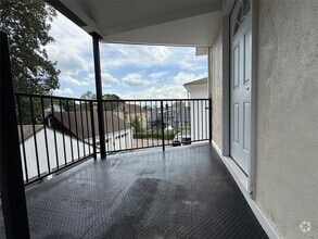 Building Photo - 423 Halstead Ave