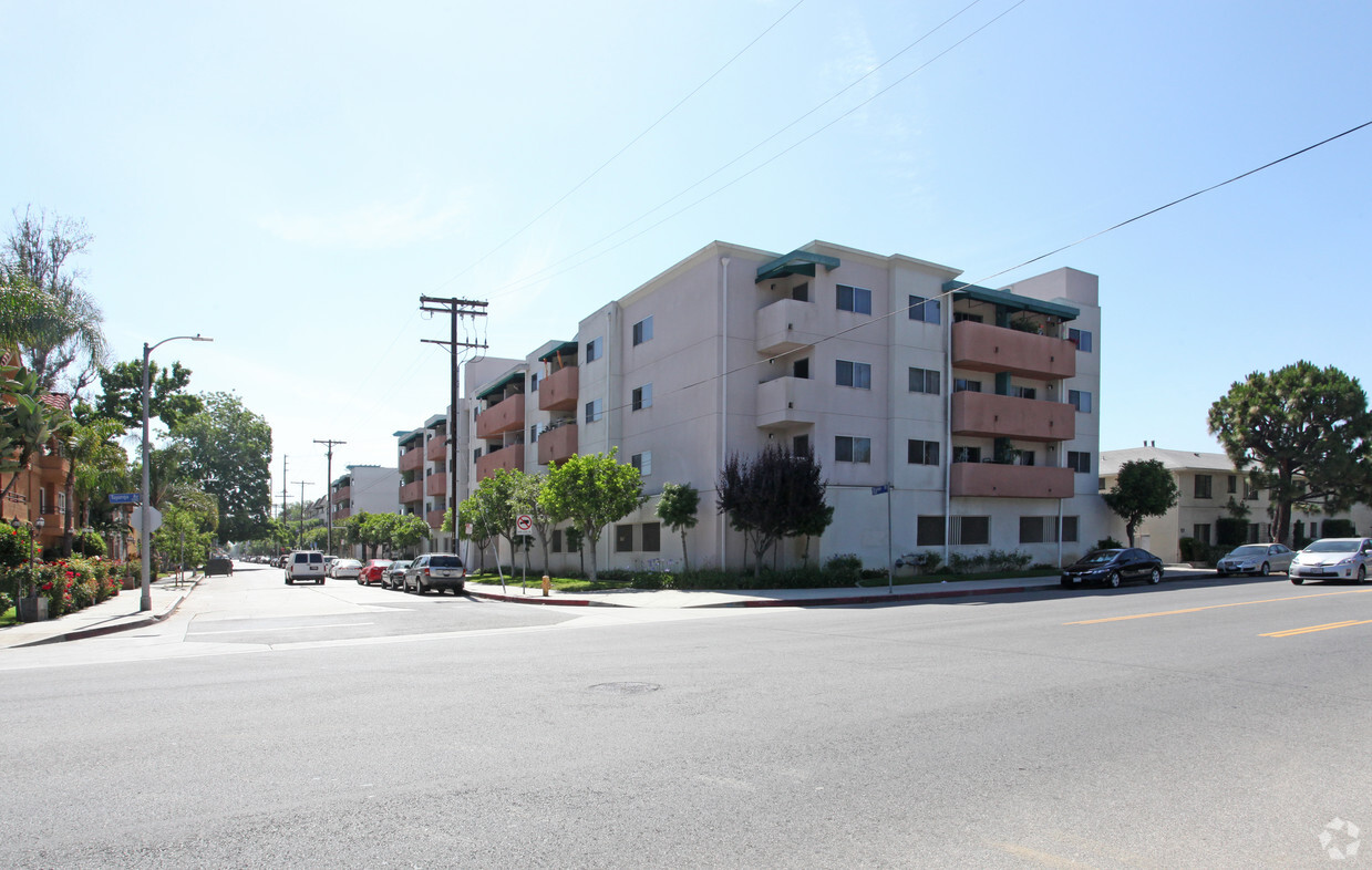 Foto principal - NoHo Village Apartments