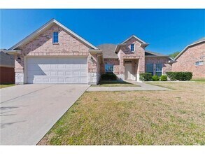 Building Photo - 913 Redbud Road