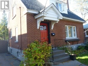 Building Photo - 40 Marlowe Crescent