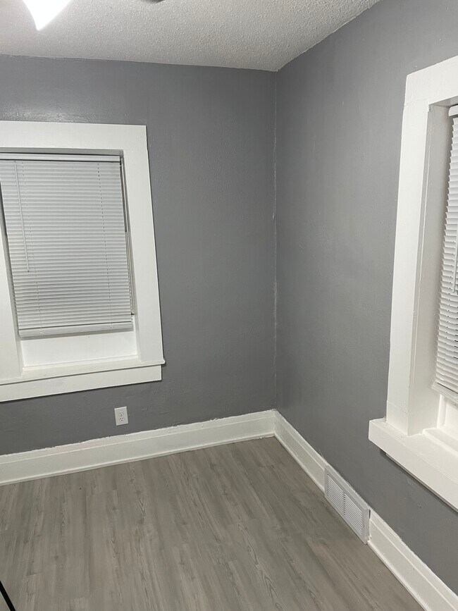 Foto del edificio - 1418 Hutton St