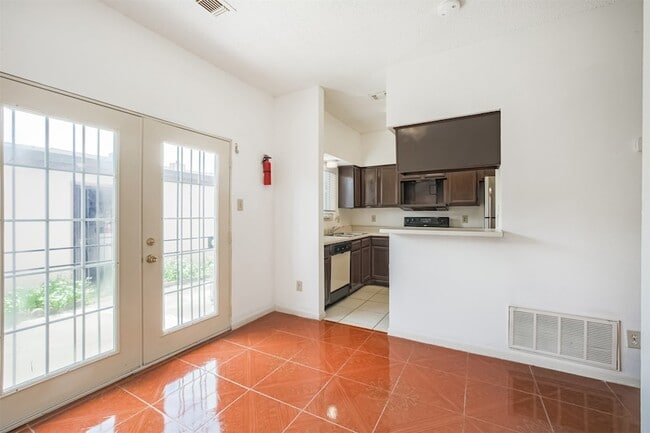 Foto del edificio - 12500 Brookglade Cir