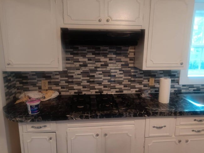 Foto del edificio - 5418 E 7th St