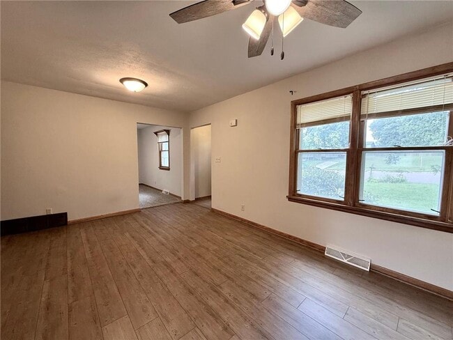Foto del edificio - 718 E Elm St