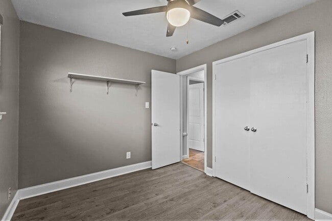 Building Photo - 5116 Canadian Ave