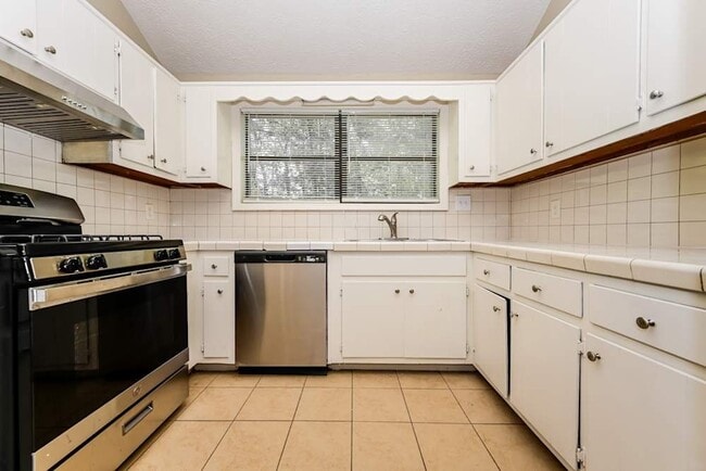 Foto del edificio - 4687 Dogwood Farms Dr