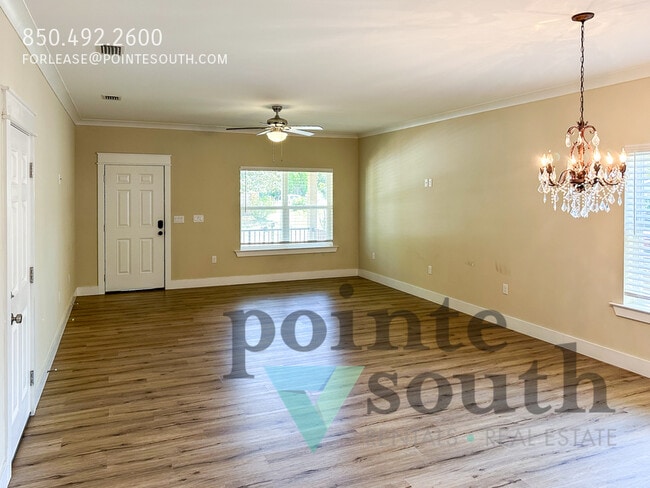 Building Photo - 605A Third St-