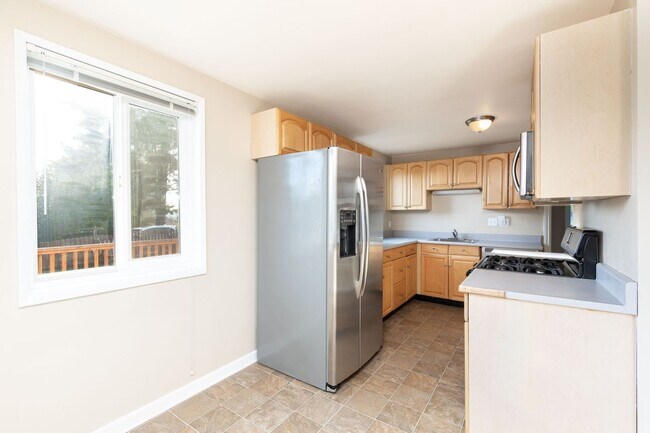 Foto del edificio - Updated 3 Bedroom Northgate Home with Atta...