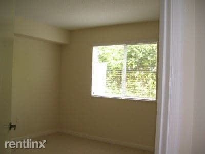 Building Photo - 3710 N Jog Rd