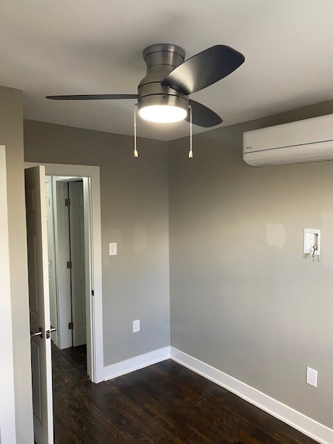 Foto del edificio - 1130 E 83rd St