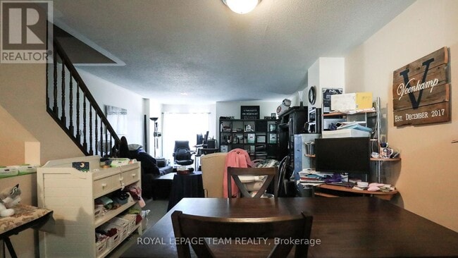 Building Photo - 544 Chapman Mills Dr