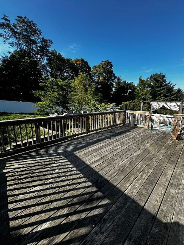 Building Photo - 1 Pearsall Dr
