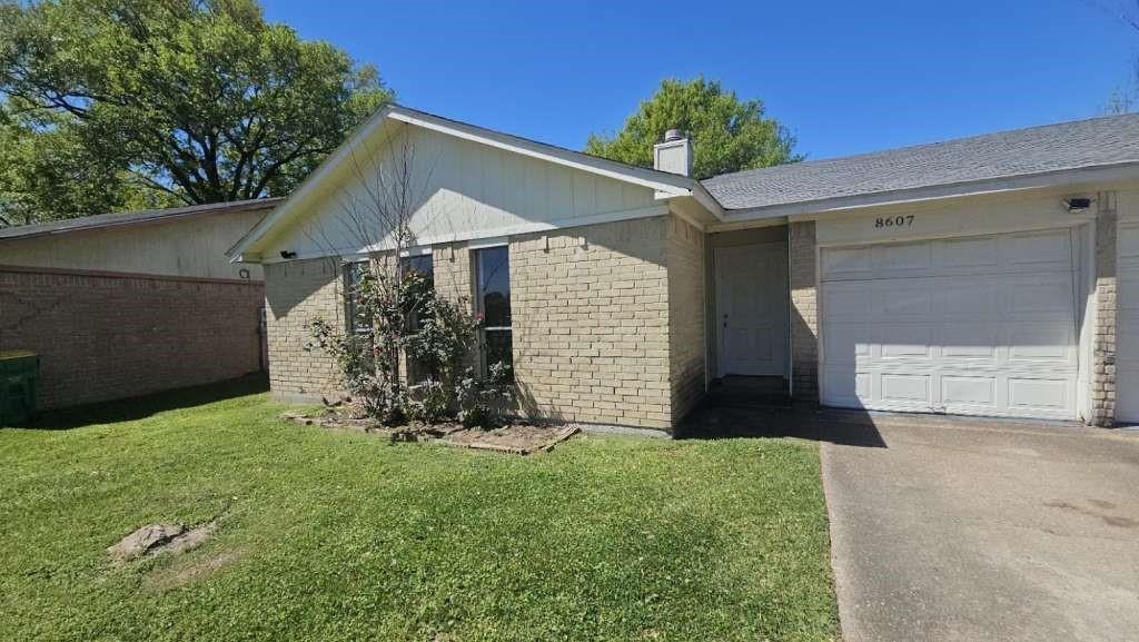 Foto principal - 8607 Sherrywood Dr