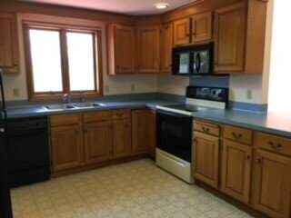 Foto del edificio - 2 bed, 1 bath Single Family Home on 5 Acres!