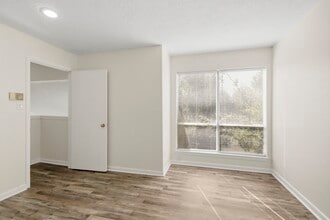 Building Photo - 20315 Sunny Shores Dr