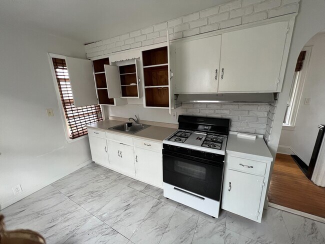 Foto del edificio - 15636 101st St