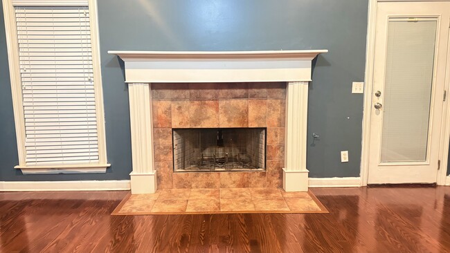 Foto del edificio - 635 Hampshire Dr