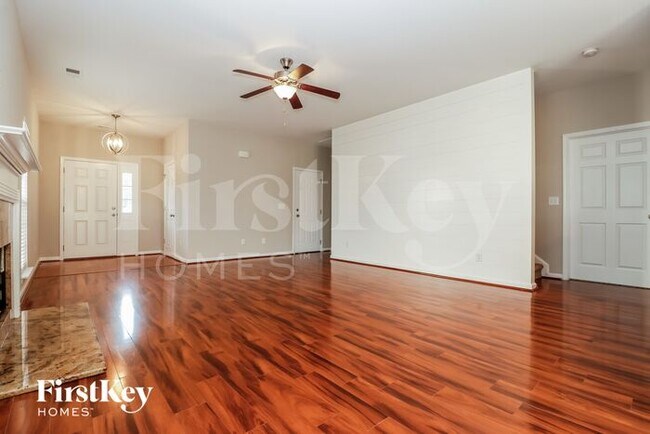 Foto del edificio - 220 Island Green Rd